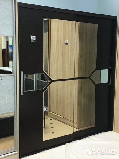 Шкаф купе вместительный