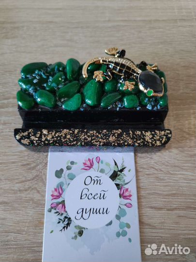 Подставка для телефона из эпоксидной смолы