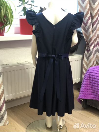 Школьный сарафан 134 новый