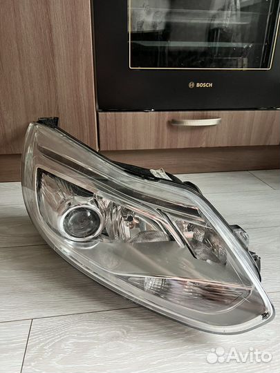 Фара на Форд Фокус 3 Оригинал