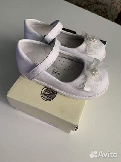 Туфли для девочки р23