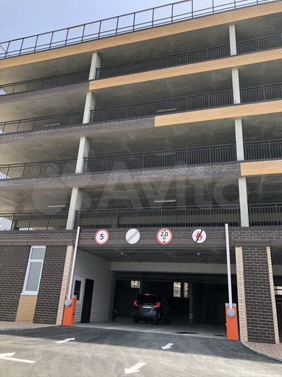 Машиноместо, 13 м²