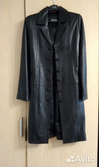 Плащ новый (натуральная кожа)
