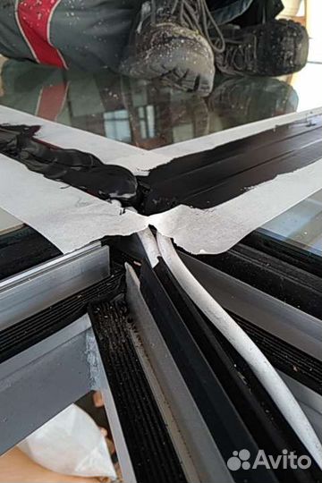 Стеклянный пол