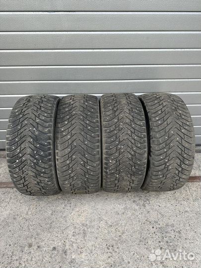 Nokian Tyres Hakkapeliitta 8 225/40 R18 92T