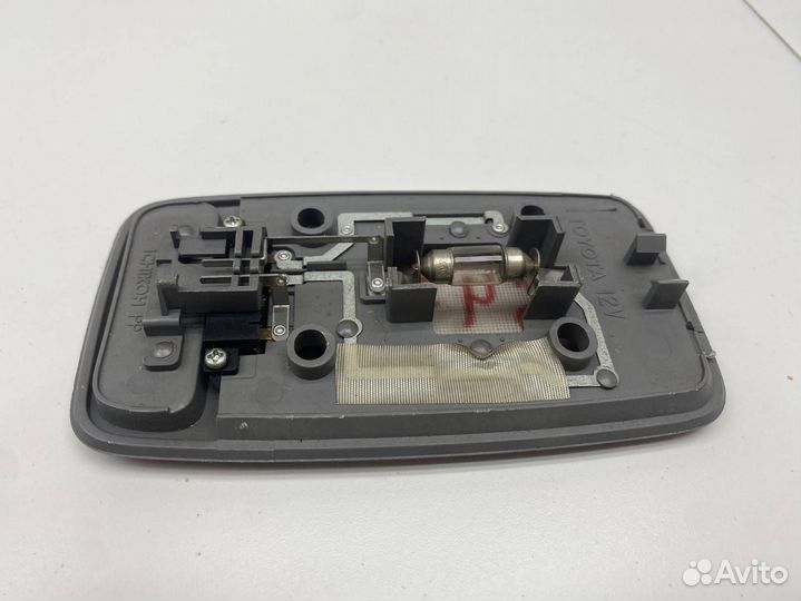 Плафон салонный Toyota Land Cruiser 100 1998-2007