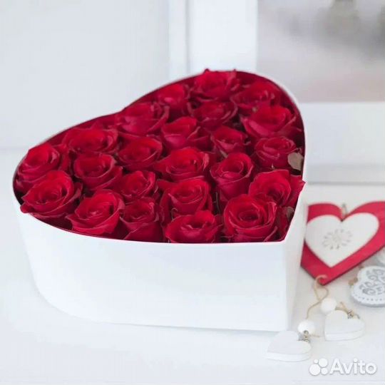 Коробка Сердце Из 25 Красных Роз