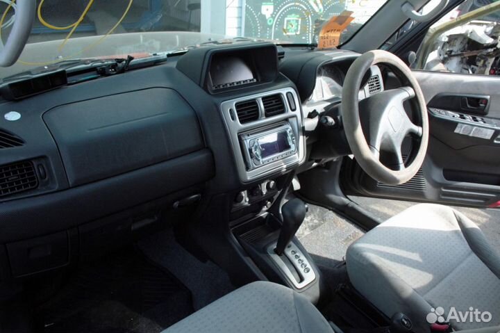 Блок навигации Mitsubishi Pajero iO H77W 4G94 MR57