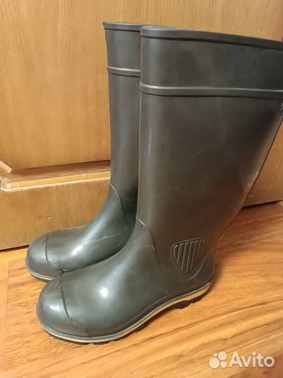 Резиновые сапоги 41-42