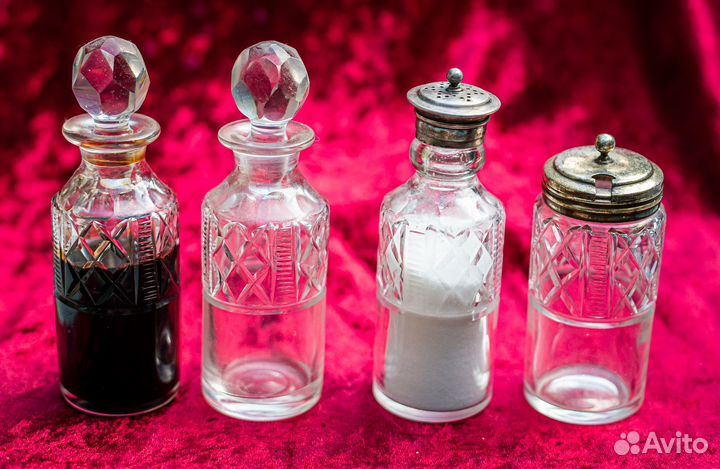 Набор для специй на поставке мельхиоровая