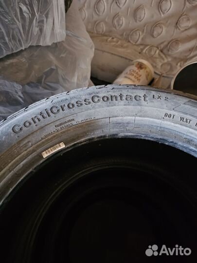Continental ContiCrossContact LX2 215/60 R17 96H