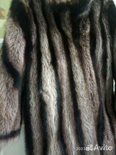 Шуба чернобурка с бобром