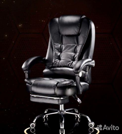 Офисное кресло руководителя