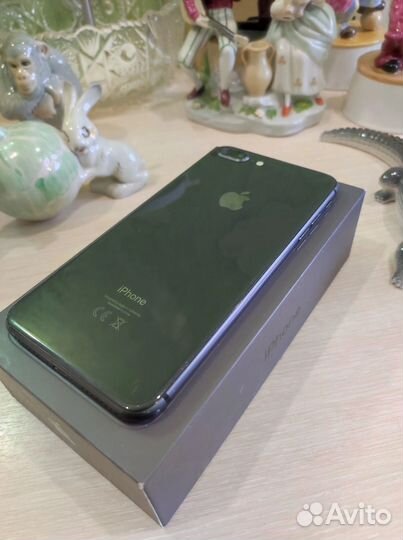 iPhone 8 Plus, 64 ГБ
