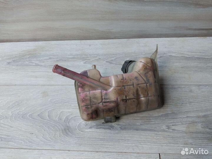 Расширительный бачок Renault Megan 2