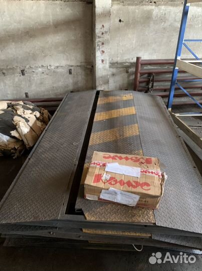 Блокиратор дорожный, жд переезд, подьемное устройс