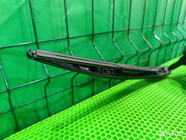 Моторчик стеклоочистителя задний Mercedes Benz Gl