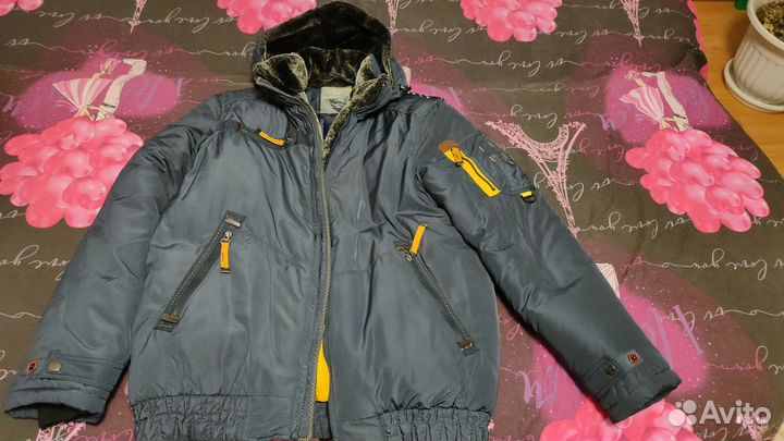Куртка зимняя теплая размер 52 новая