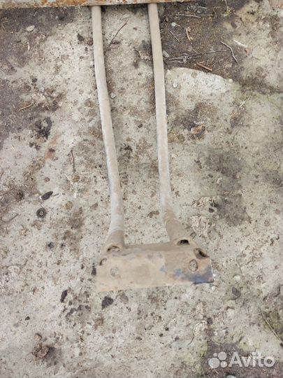 Фаркоп на москвич