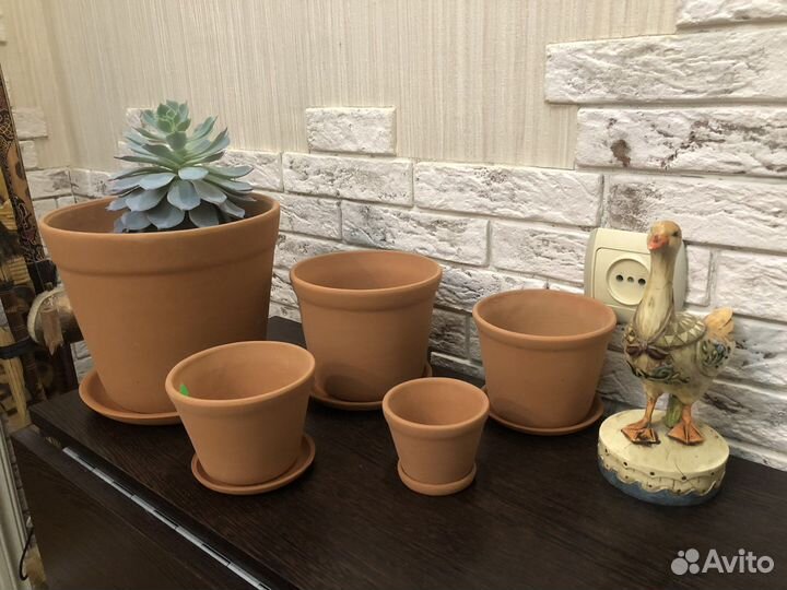 Горшок для цветов глиняный