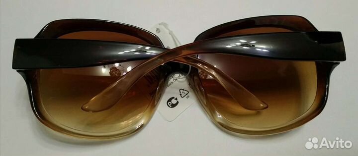 Очки солнцезащитные