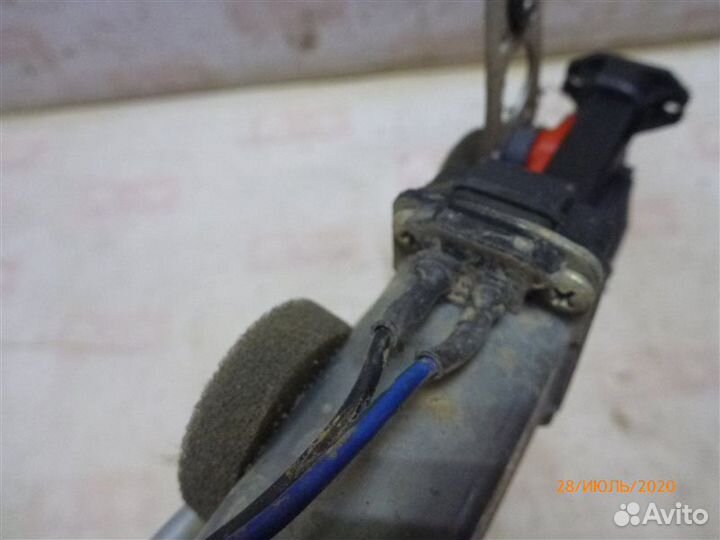 Стеклоподъемник передний правый Газ 3110 седан