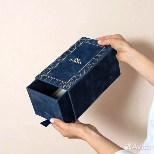 Подарочная коробка бархат опт