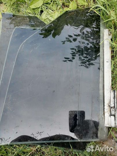 Стекла на mercedes 126