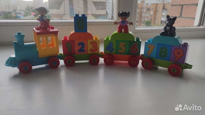 Паровозик конструктор Lego Duplo