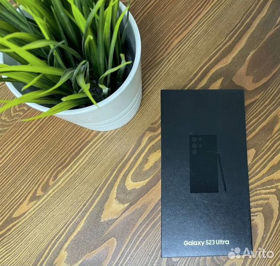 Samsung Galaxy S23 Ultra, 12/256 ГБ