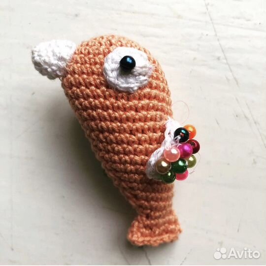 Броши вязаные крючком продаю. Различные модели