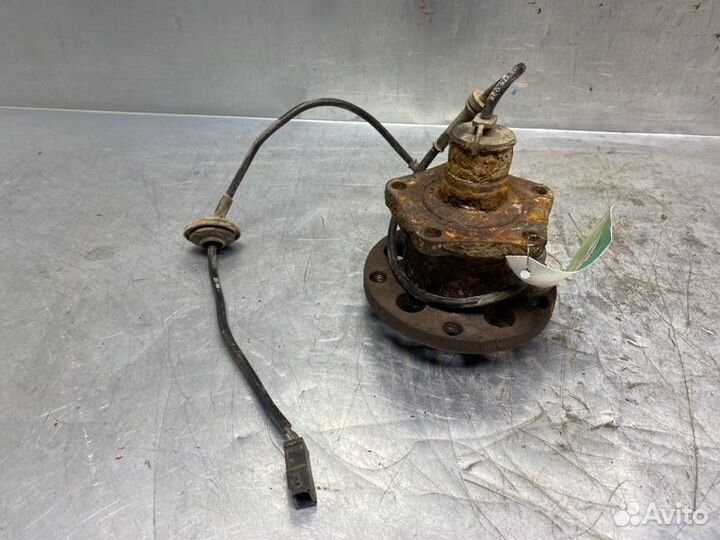 Ступица задняя Volkswagen Passat B5 1996-2000