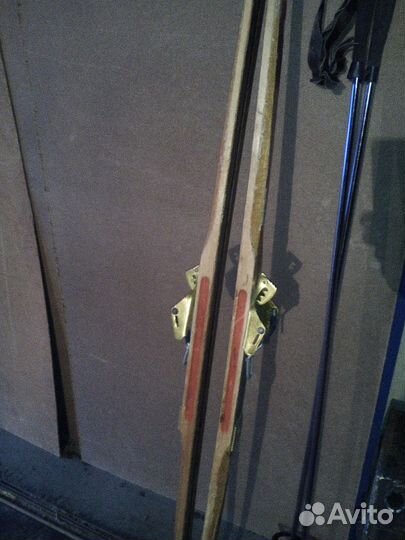 Лыжи с палками. раритет