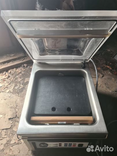 Вакуумный упаковщик