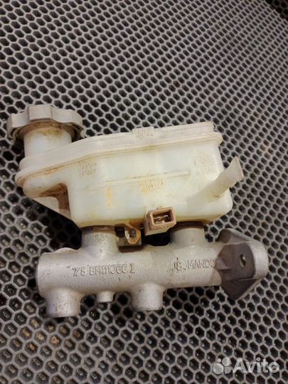 Главный тормозной цилиндр Hyundai Getz G4EE 1.4