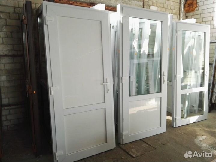 Пластиковые двери