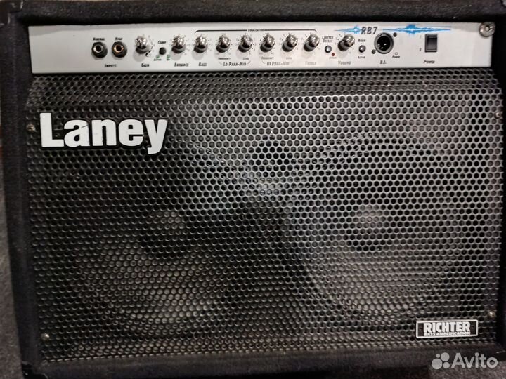 Басовый комбо усилитель Laney RB7