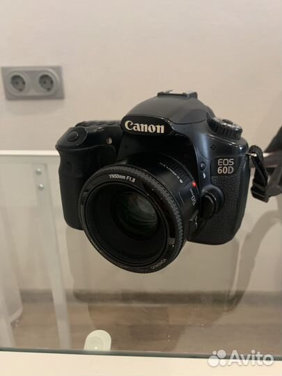 Зеркальный фотоаппарат canon 60d
