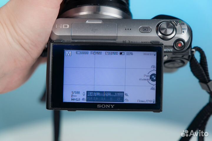 Sony Alpha NEX C3 + 50mm f2,8 + карта на 256гб