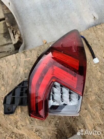 Lexus RX 2018 задний левый фонарь