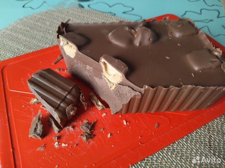 Шоколад с цельным фундуком 1кг