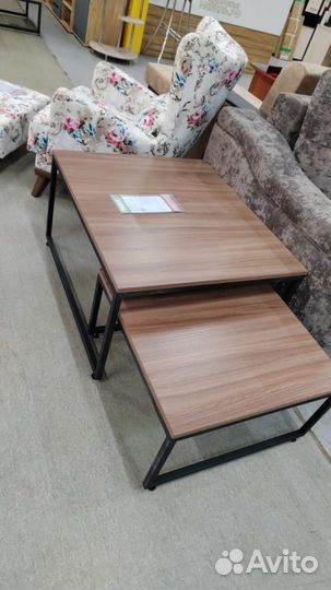 Стол журнальный новый