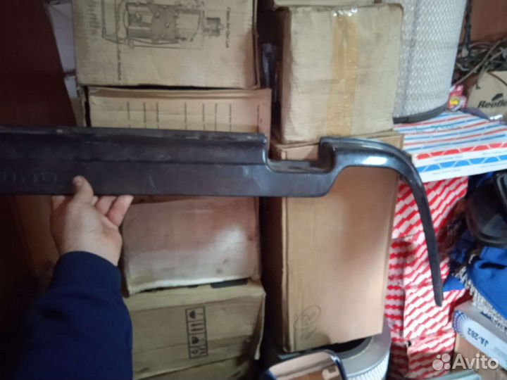 Ветровик правой двери хино профия