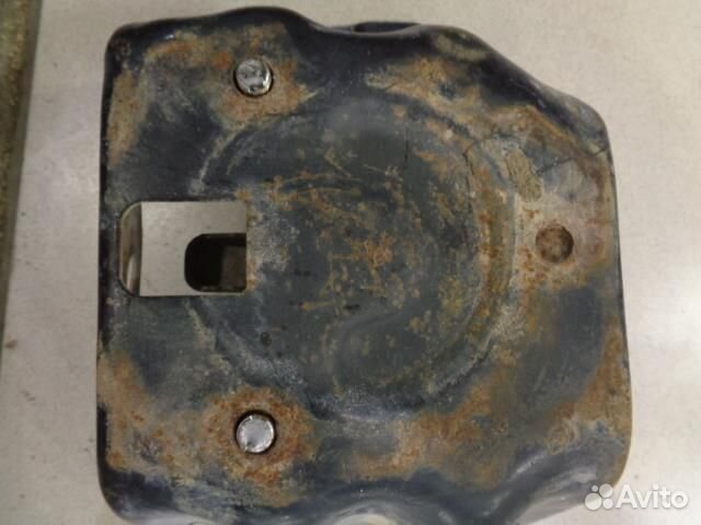 Кронштейн крепления запасного колеса Mitsubishi P