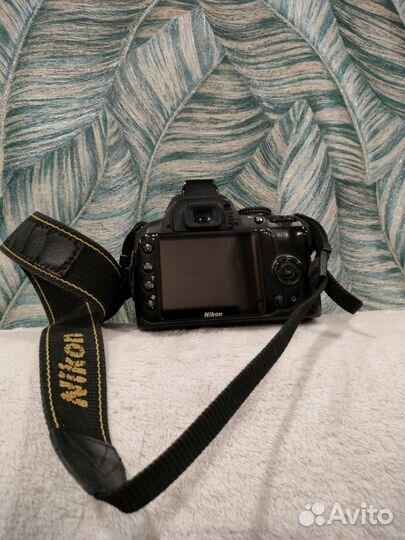 Зеркальный фотоаппарат nikon D3000