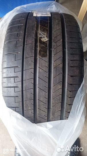 Pirelli P Zero 315/35 R21 и 295/35 R21