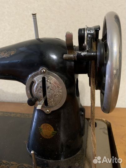 Швейная машина