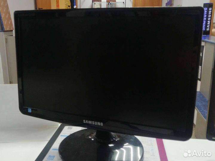 Монитор Samsung 19 дюймов