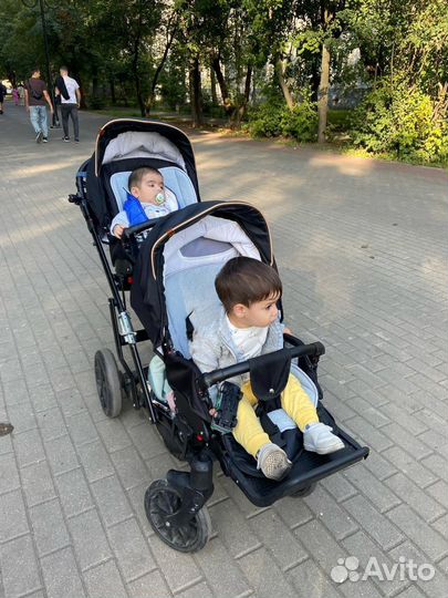 Коляска для двойни или погодок
