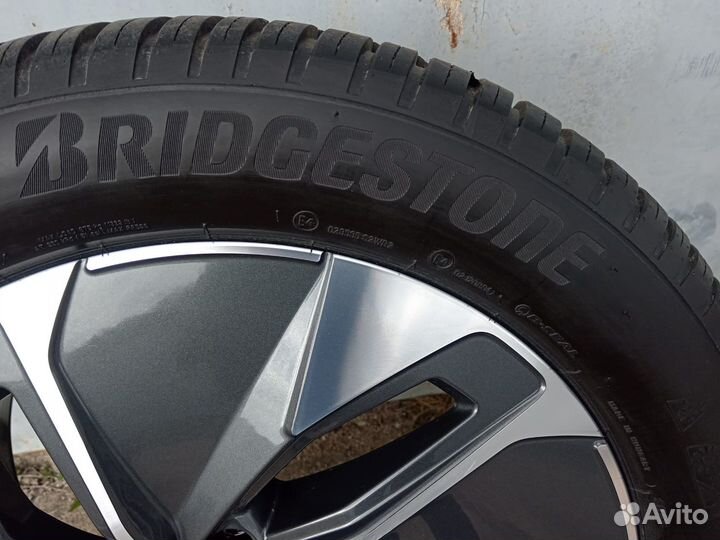 Volkswagen ID4 ID5 R19 оригинал 11A601025M